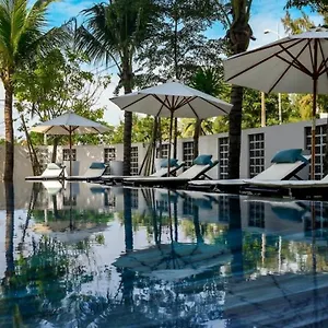 4* Hotel Ha Ocean Front